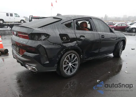2023 BMW X6 xDrive40I z USA, uszkodzony, nr VIN 5UXCY6C00P9S03866